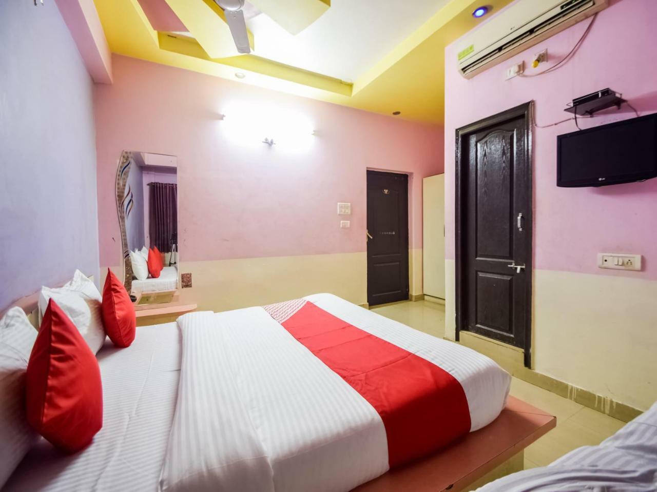 Hotel Palak Palace Udaipur Eksteriør billede